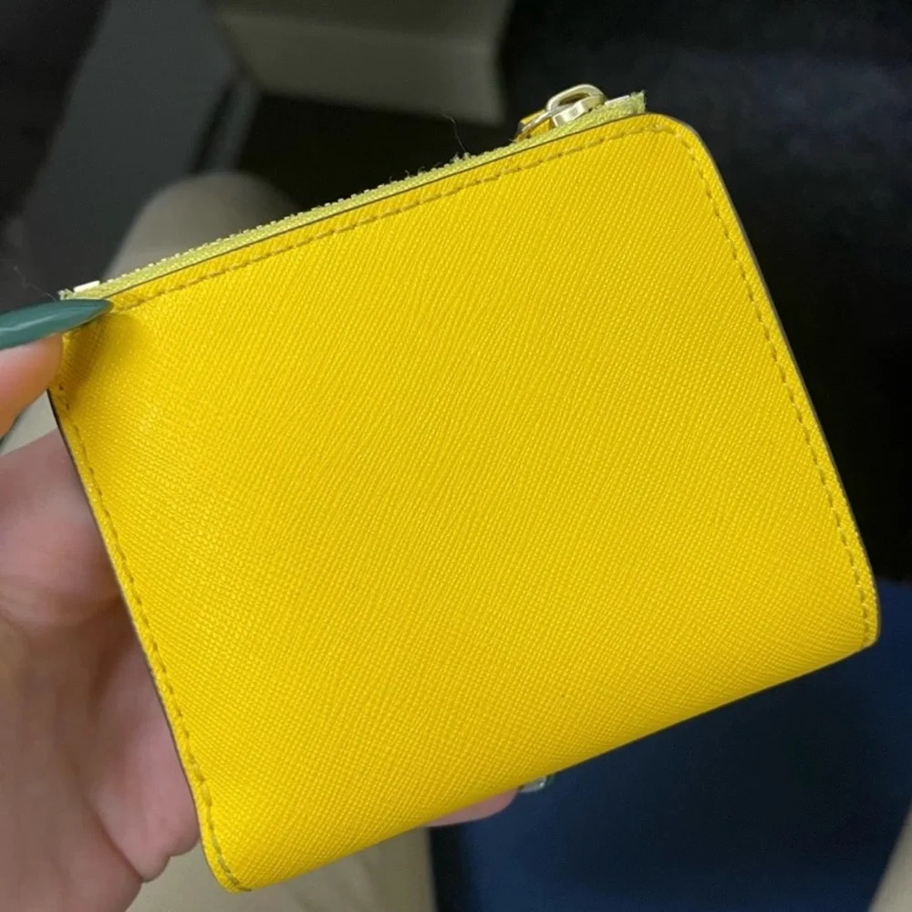 TORY BURCH Robinson Mini Wallet - Lemon Drop - Picture 5 of 8